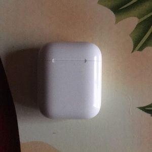 Apple AirPods